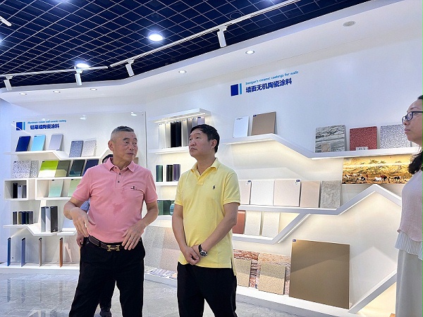 百适涂生产车间参观 百适涂生产车间参观